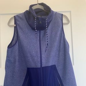 Under Armour Womens Cold Gear Vest - Size XL